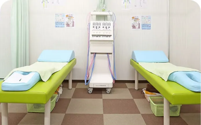 施術前のカウンセリングで原因や症状の経緯等しっかり聴きます。